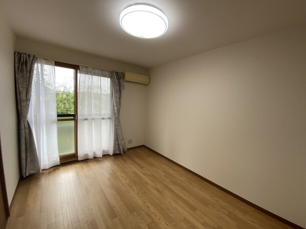 メゾン・ドールやかたB棟の物件内観写真